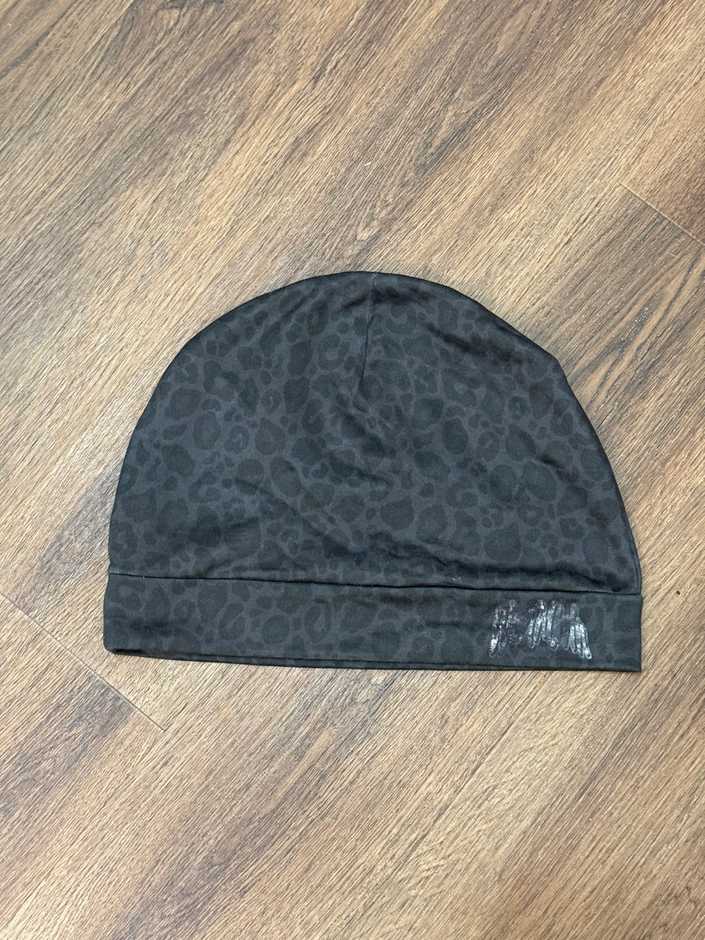 Black leopard print skully!!